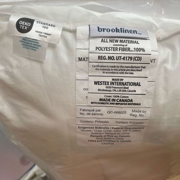 New Brooklinen Down Alternative Pillow Mid-Plush 100 Hypoallergenic 20x26 Soft - Picture 3 of 6